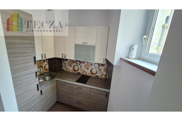 Warszawa, Śr&oacute;dmieście, Flory, 3,5 m wysokości|Kamienica|350 m od Łazienek| Metro