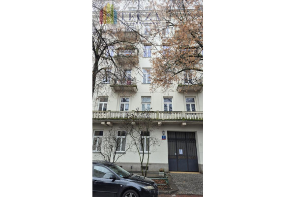 Warszawa, Śr&oacute;dmieście, Flory, 3,5 m wysokości|Kamienica|350 m od Łazienek| Metro