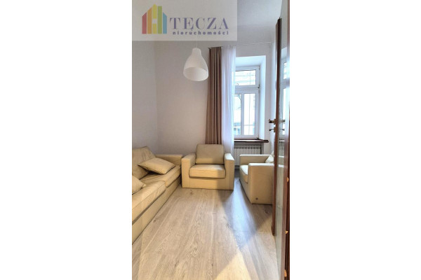 Warszawa, Śr&oacute;dmieście, Flory, 3,5 m wysokości|Kamienica|350 m od Łazienek| Metro