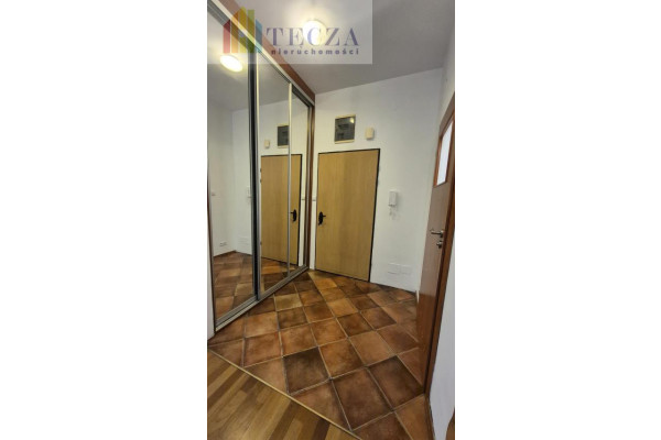 Warszawa, Ursyn&oacute;w, Wąwozowa, 2pok 42m2+kom&oacute;rka lokatorska tuż obok metro KABATY